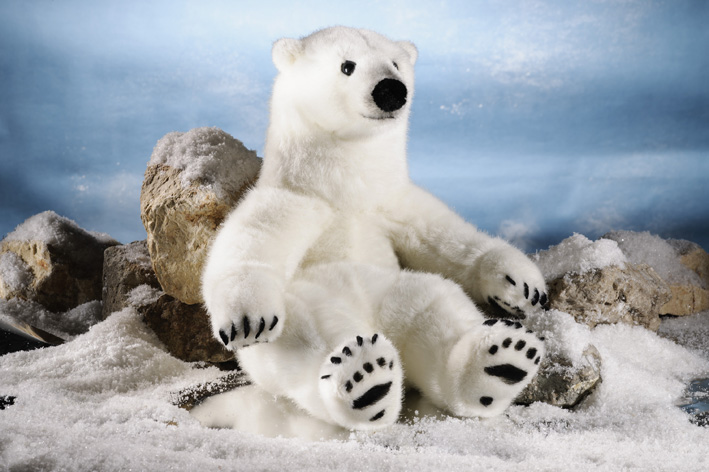 Kleiner Eisbär  13 x 8 cm Felltier Handarbeit Felltiere Figur Tierminiatur 